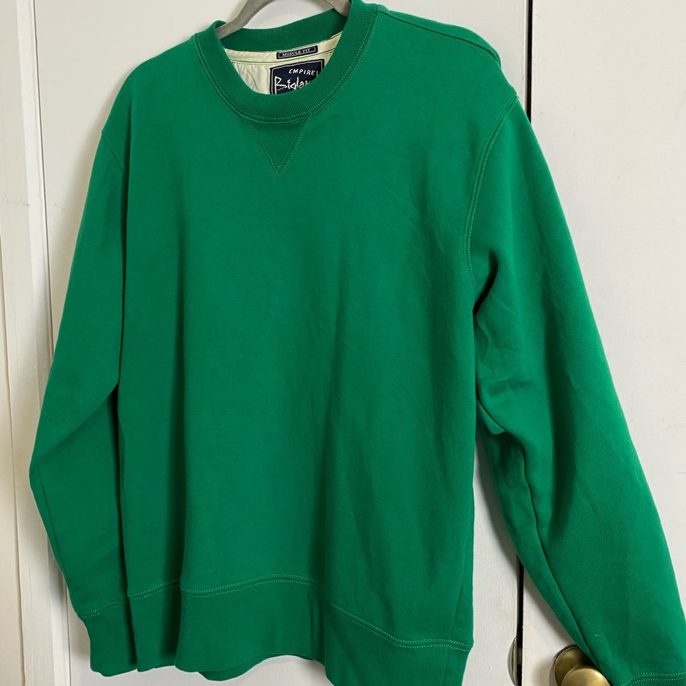 Green sweatshirt